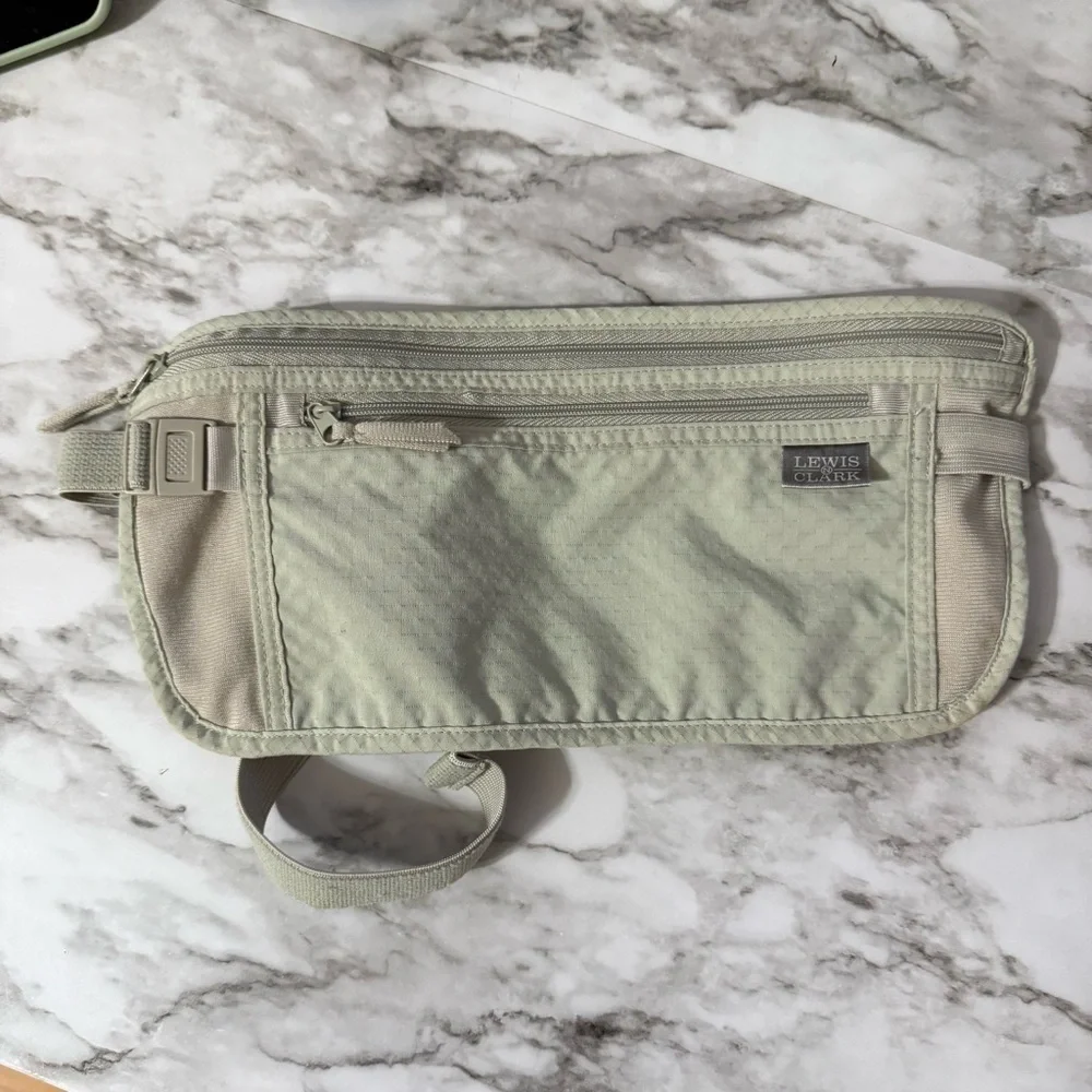 Lewis N. Clark Waist Stash Pocket Belt in Khaki RFID Unisex Gorpcore Travel